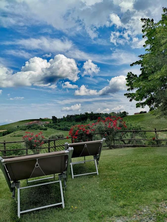 Cascina Valtignosa Con Vigna Frühstückspension *